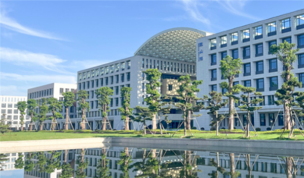曹德旺：为我们的孩子办自己的斯坦福