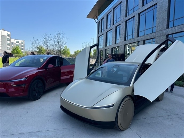 能否按时上市：特斯拉重新申请新“Tesla Robotaxi”商标